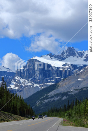 Canadian Rockies, Banff National Park Canadian Rockies, Banff National Park 32937560