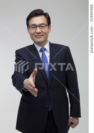 Businessman 32940466