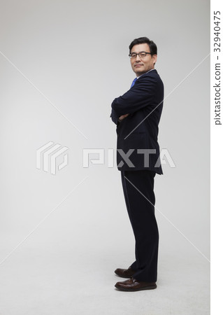 Businessman Businessman 32940475
