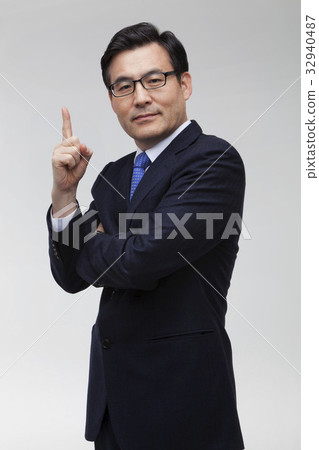 Businessman 32940487