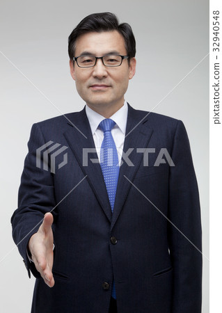 Businessman 32940548