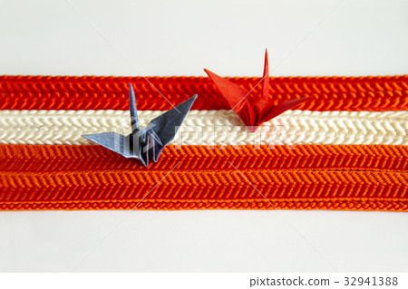 Origami crane. Japanese style background material Origami crane. Japanese style background material 32941388