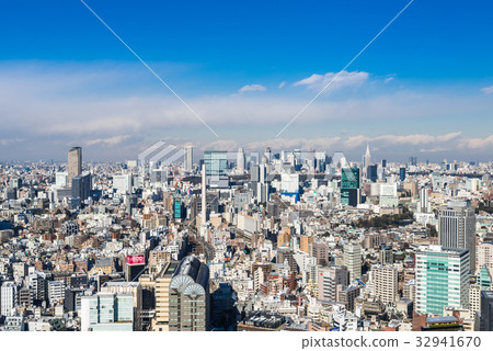 Cityscape around Shibuya-ku, Tokyo and high-rise buildings of Shinjuku Subcenter 32941670