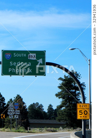 Grand Canyon to Sedona Road Sign 32941936