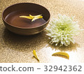 清酒和菊花 32942362