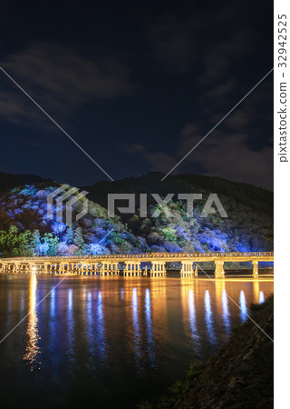嵐山哈納燈塔渡月橋 32942525