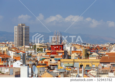 Barcelona. Aerial view of the city. 32943782