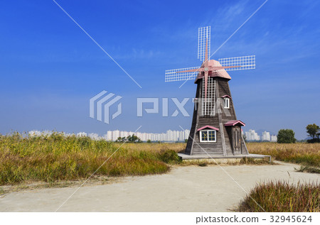 windmill 32945624
