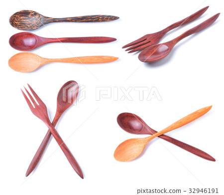 Wooden spoon and fork on White background. 32946191