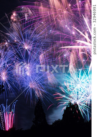 Beautiful Japan, fireworks Beautiful Japan, fireworks 32946991