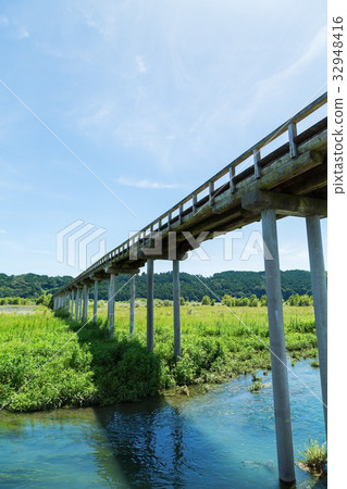 Shimada and Kashiwa Bridge 32948416
