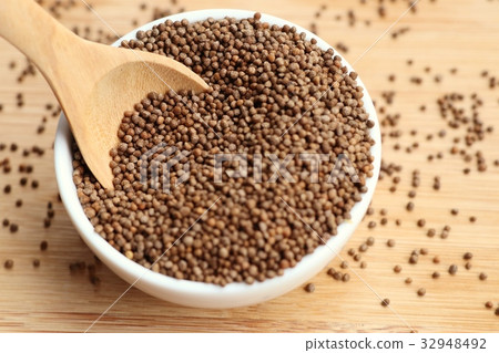 Perilla frutescens seed Perilla frutescens seed 32948492