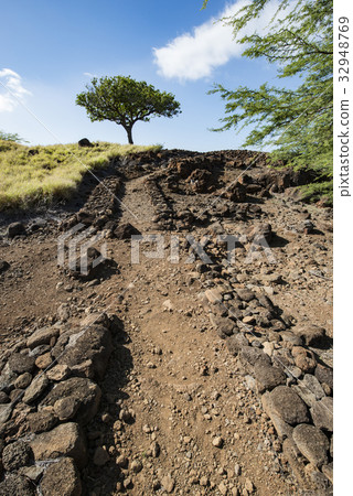 historic structure, hawaiian, locomotive 32948769
