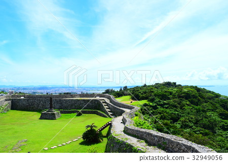 Nakagusuku城堡100座著名的城堡 32949056