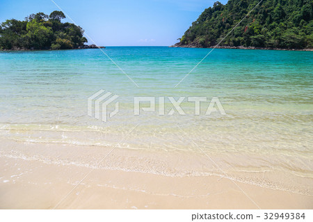 Koh Kam Tok Ranong, Thailand 32949384