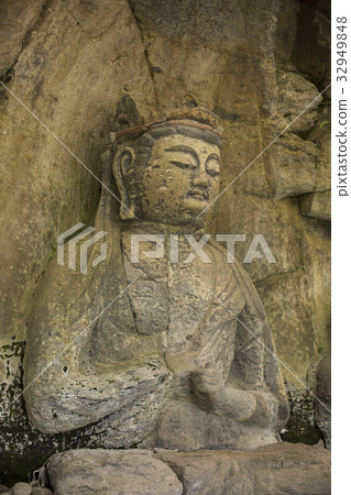 Usuki Stone Buddha Usuki Stone Buddha 32949848