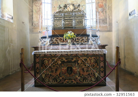 San Lorenzo Maggiore Basilica St. Achillino教堂 32951563