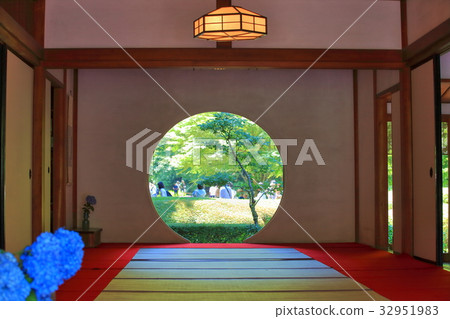 Meigetsuin Enlightenment Window 32951983