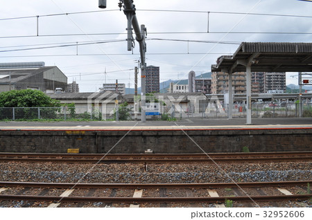 JR West Japan Sanyo Main Line / Sanyo Shinkansen Shin Shimonoseki Station JR West Japan Sanyo Main Line / Sanyo Shinkansen Shin Shimonoseki Station 32952606