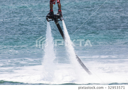海洋運動Flyboard 海洋運動Flyboard 32953571