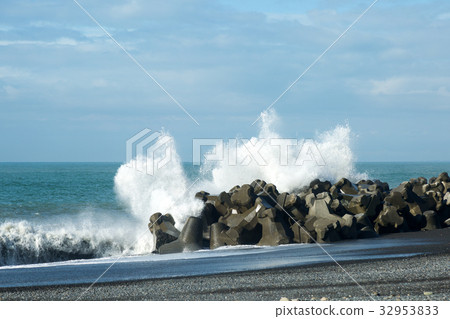 高浪 高浪 32953833