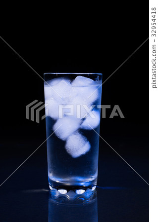 Glass of water with ice Glass of water with ice 32954418