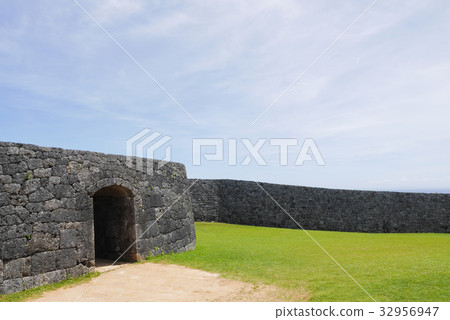 Okinawa  32956947