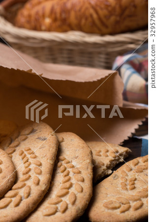 Fresh cookies Fresh cookies 32957968