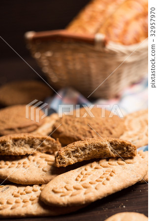 Fresh cookies Fresh cookies 32957970