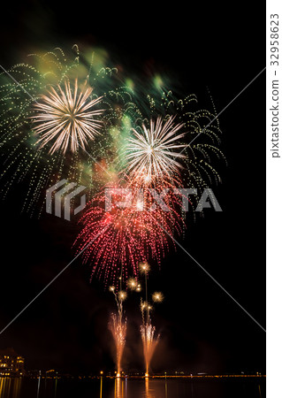 Fireworks 32958623