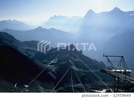 Alps 32959649