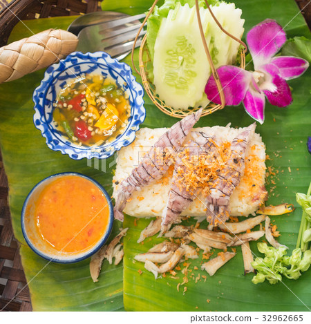 crayfish, crab and shrimp paste sauce with rice crayfish, crab and shrimp paste sauce with rice 32962665