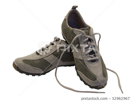 Pair of sneakers 32962967
