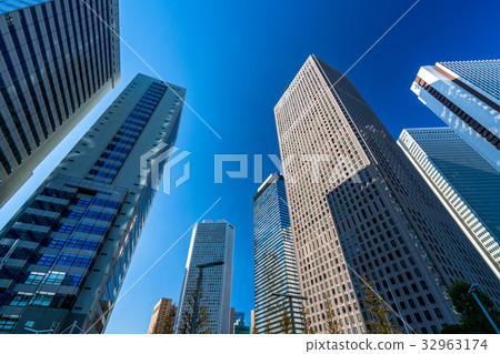 <Tokyo> Shinjuku Fukutoshin business district 32963174