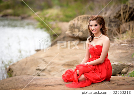 red evening dress happy smile red evening dress happy smile 32963218