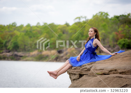 blue evening dress watching the view blue evening dress watching the view 32963220
