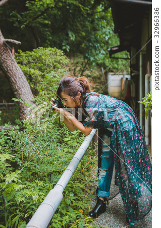 photographer, cameraman, photographers 32966386