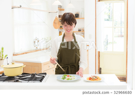 做飯的女人 32966680