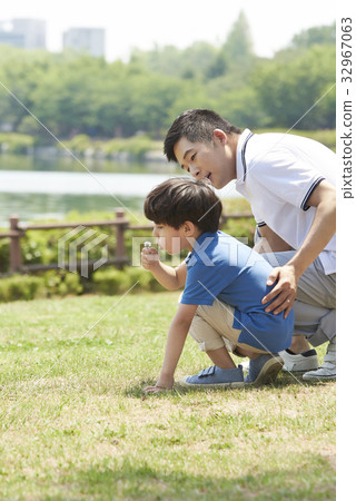Dad and Son, Family, Lake Park, Ilsan, Goyang City, Gyeonggi-do 32967063