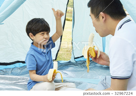 Dad, Son, Family Dad, Son, Family 32967224