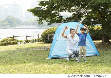 Dad and Son, Family, Lake Park, Ilsan, Goyang City, Gyeonggi-do 32967242