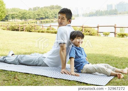 Dad and Son, Family, Lake Park, Ilsan, Goyang City, Gyeonggi-do Dad and Son, Family, Lake Park, Ilsan, Goyang City, Gyeonggi-do 32967272