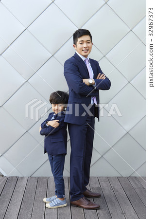 爸爸，兒子，家庭 32967373