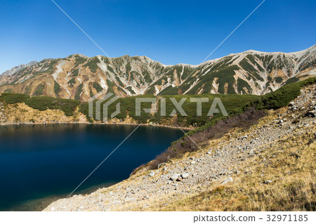 Beautiful landscape in tateyama of Japan 32971185