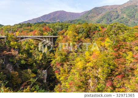 Naruko canyon in Japan 32971365