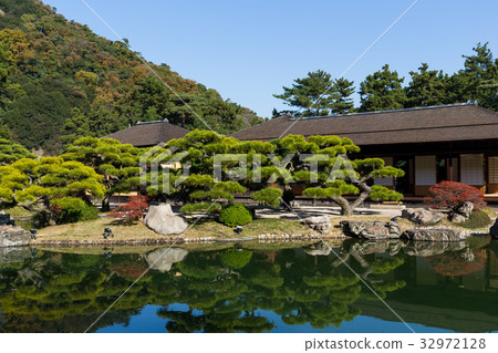 Japanese Ritsurin Garden Japanese Ritsurin Garden 32972128