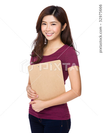 Asian Woman hold with clipboard Asian Woman hold with clipboard 32975666
