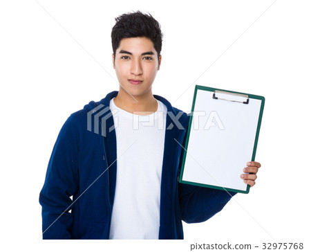 Man show with the clipboard 32975768