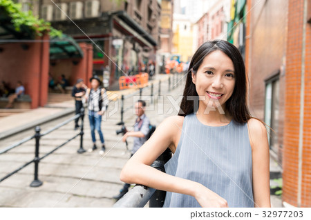 Young woman in Pottinger Street Young woman in Pottinger Street 32977203