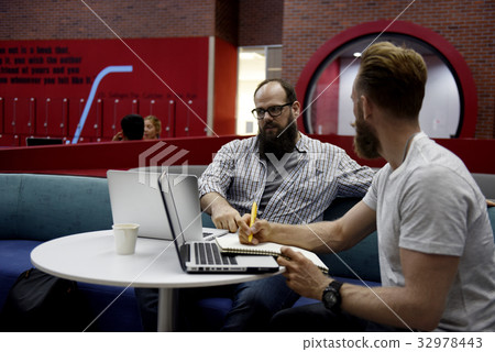 Business people creative talking discussion ideas Business people creative talking discussion ideas 32978443